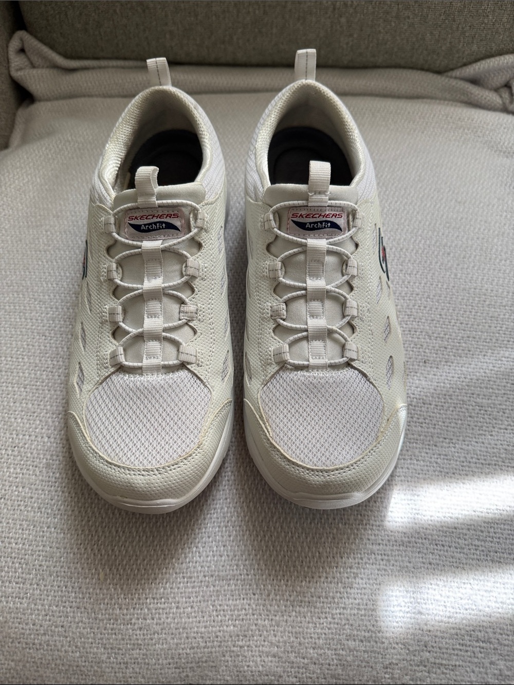 Skechers Arch Fit Women’s Cream/White Athletic Sneakers